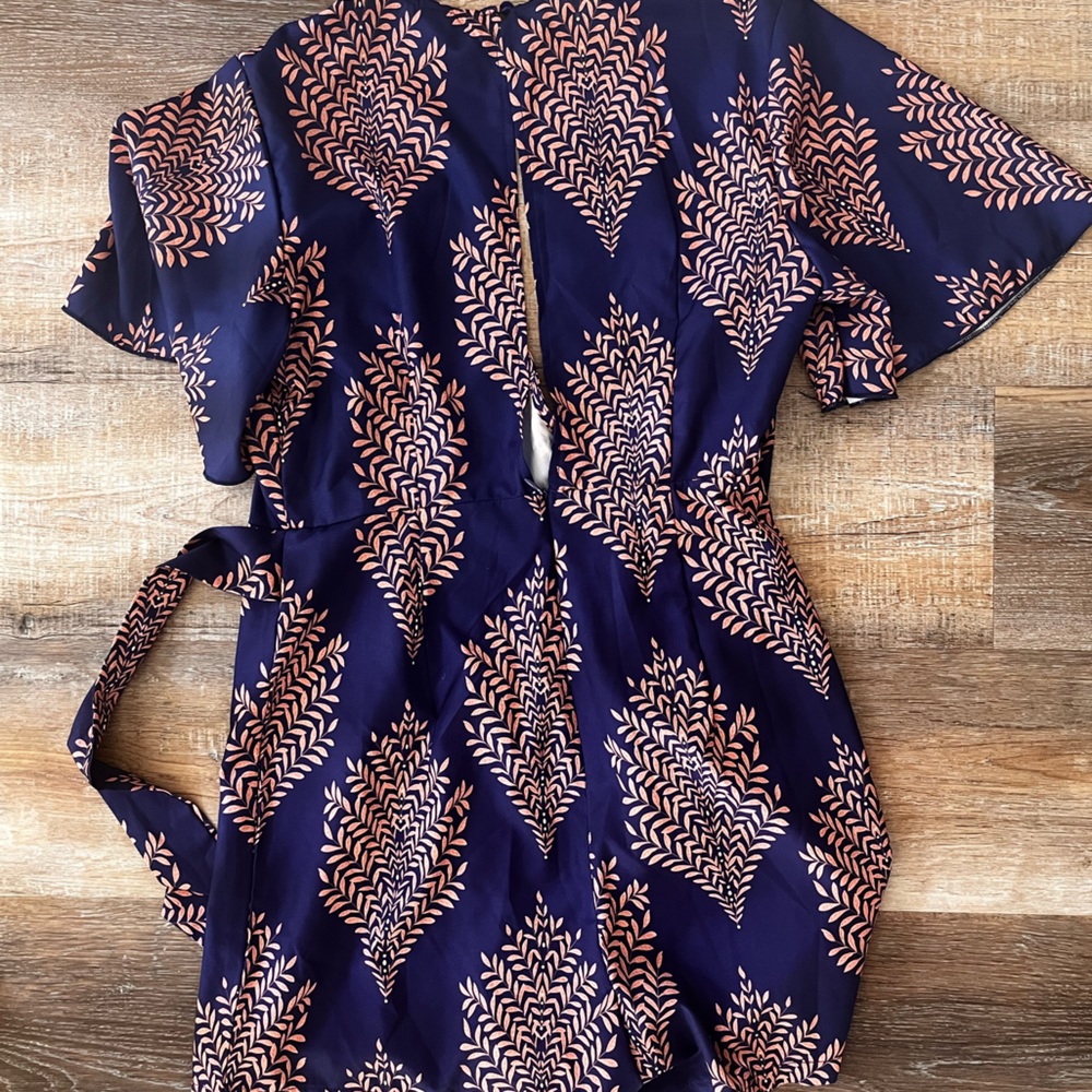 Leaf print romper - Picture 4 of 4